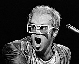 Сэр Элтон Джон против файлообмена