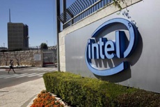 Intel пытается заполучить долю в компании Here