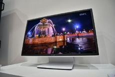 Sharp показала прототип монитора разрешением 8K с кадровой частотой 120 Гц
