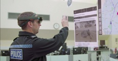 Полицейские в восторге от использования HoloLens в работе