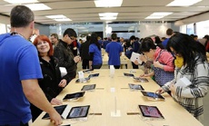 В магазинах Apple Store в преддверии выхода iPhone 6 появились NFC-терминалы