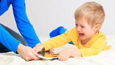 Стоит ли позволять детям пользоваться гаджетами