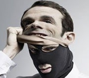 В Запорожской области "работник банка" украл у женщины почти 5 тысяч гривен