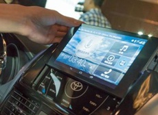Toyota будет использовать планшеты Nexus в качестве бортового компьютера