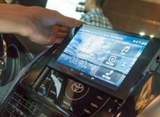 Toyota будет использовать планшеты Nexus в качестве бортового компьютера