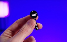 Обзор наушников AirPods в цвете «черный оникс»