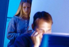 Мужчина раздал все семейные сбережения стримерам