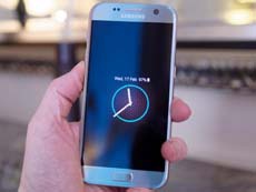 Samsung лидирует на рынке компактных дисплеев