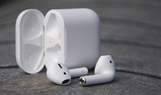 Как подключить AirPods к двум устройствам одновременно