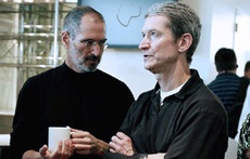 Тим Кук до сих пор хранит номер Стива Джобса в списке телефонных контактов