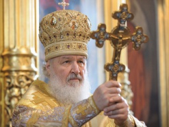 Патриарх Кирилл призвал монахов не пользоваться интернетом из-за соблазнов