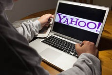 Пранкеры выставили на продажу Yahoo