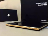 В Сети появились снимки BlackBerry Passport Gold Edition