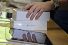 Американец предложил обменять двухэтажный дом на iPhone 6