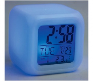 В интернете появились дизайнерские модели домашних метеостанций