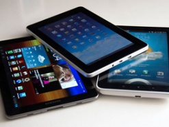 В 2013 году на мировой рынок поставят 240 млн планшетов