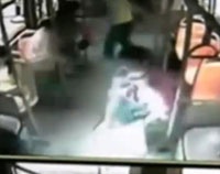 В Китае смартфон взорвался во время замены аккумулятора