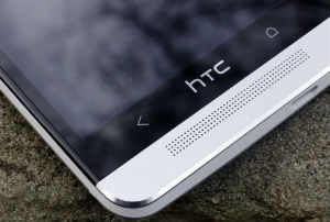 HTC окончательно утратила преимущество на рынке LTE-смартфонов