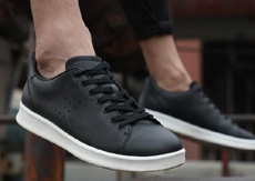 Xiaomi выпустила "умные" кроссовки