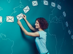 Сколько электронных писем в год отправляет офисный сотрудник?