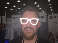 Очки от AVG защитят пользователей от систем распознавания лиц