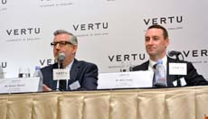 Китайский владелец Vertu оставит производство премиум-телефонов в Англии