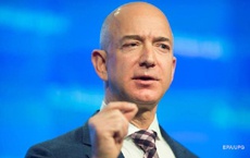 Глава Amazon пробыл самым богатым один день