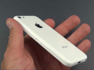 Заказы на iPhone 5c перестали сокращаться