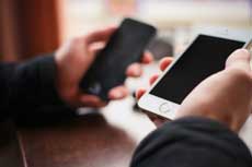 Почему лукавит Тим Кук: пользователи iPhone переходят на Android