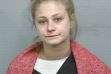 Преступница попросила заменить свое неудачное фото в объявлении о розыске