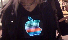 МОК: никто не требовал от спортсменов заклеивать логотипы Apple