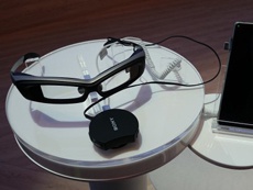 Продажи очков дополненной реальности от Sony стартуют в марте