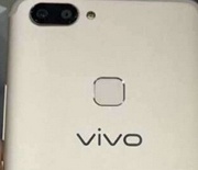 Безрамочный Vivo X20 засветился на живых фото