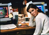 Психологи объяснили слежку за бывшими в соцсетях