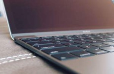 Новые MacBook Pro помогут Apple сохранить поставки ноутбуков на уровне 15 млн штук