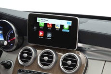 Первый автомобиль Toyota с поддержкой Apple CarPlay появится в 2015 году
