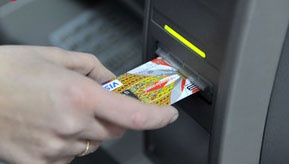 Как защитить свою кредитку от мошенничества