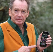 68-летний британец требует от Apple $7500 за удаление свадебных фотографий с его iPhone