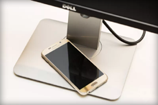 CES 2016: Монитор Dell — беспроводная зарядка смартфона