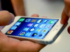 Бюджетный iPhone опередит iPhone 5S по объему продаж