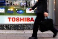 Toshiba продаст долю в полупроводниковом бизнесе
