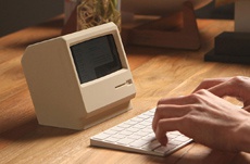 Зарядное устройство Elago M4 превратит ваш iPhone в компьютер Macintosh 128K