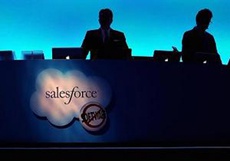 Salesforce.com рассматривала покупку Adobe
