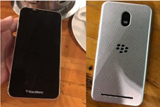 Опубликованы фотографии нового смартфона BlackBerry, который лишен физической клавиатуры