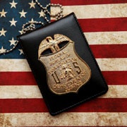 Загрузка нелегального контента лишает права работы в ФБР