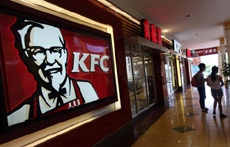 Работников KFC заставят проходить тренировку в виртуальной реальности