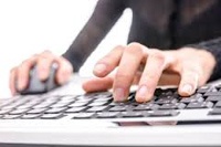 В Эмиратах ввели тюремный срок за ругань в интернете