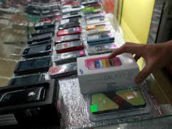 В этом году на мировой рынок будет поставлено более 900 млн смартфонов