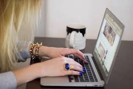 Земфира обогнала Аллу Пугачеву в рейтинге звезд по популярности в сети