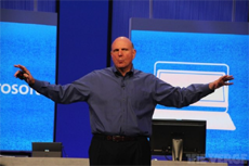 На выпуске Microsoft Office для iPad настоял бывший CEO Microsoft Стив Баллмер